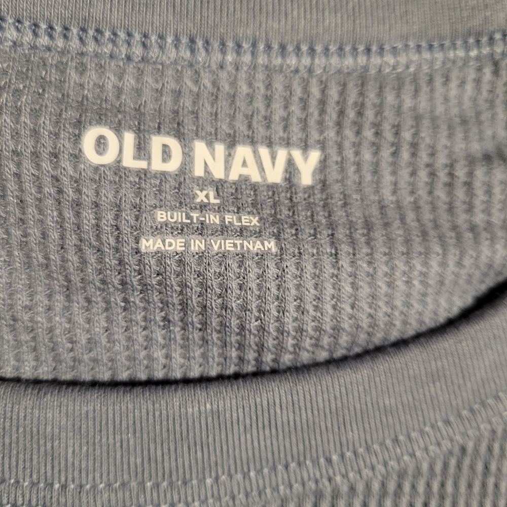 NWT Old Navy men's long sleeve waffle knit top - Picture 5 of 5